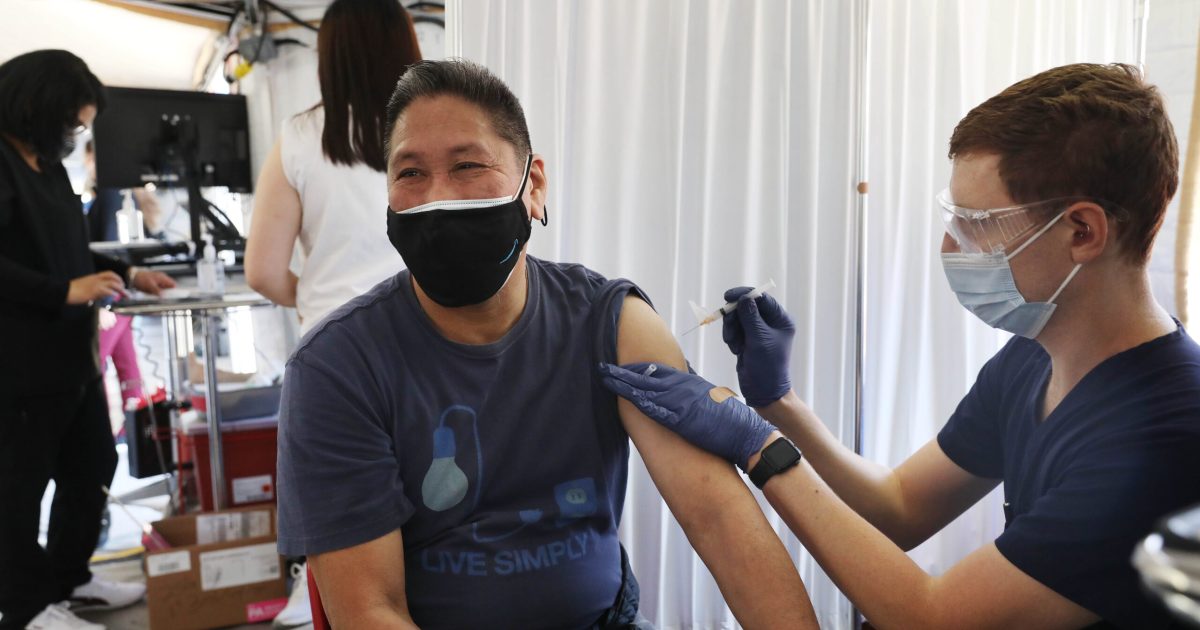 San Francisco expands vaccine mandate to incorporate metropolis contractors San Francisco expands vaccine mandate to incorporate metropolis contractors