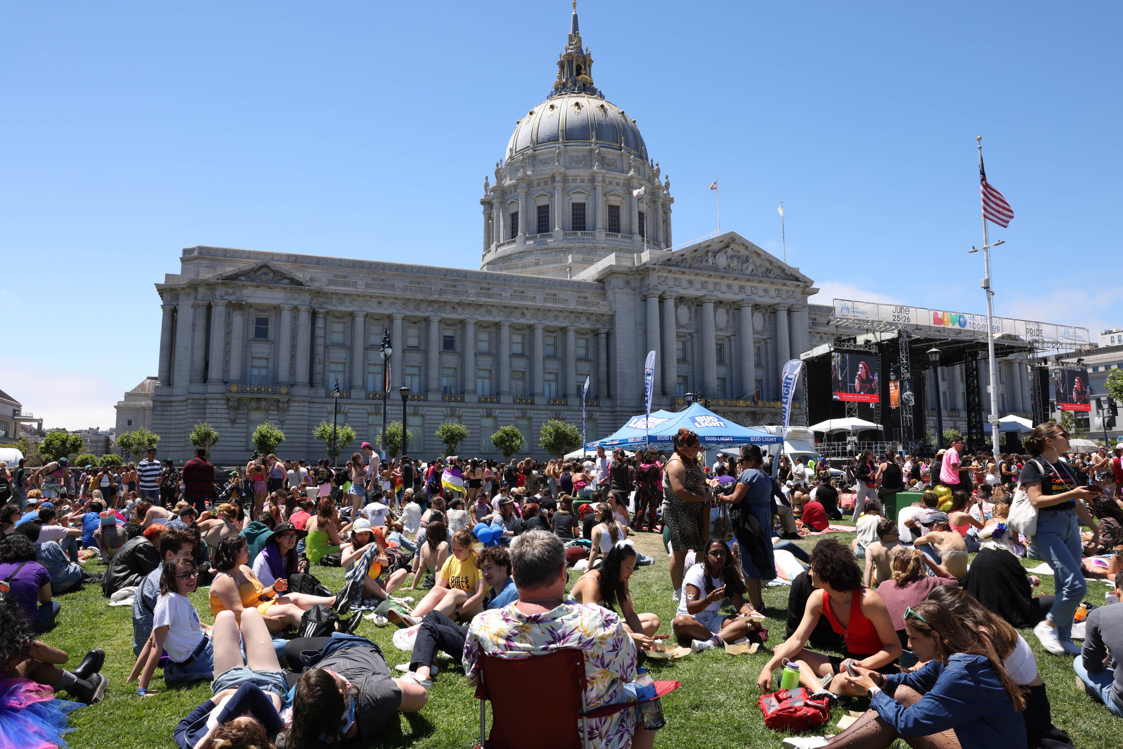 SF Pride Performances End Abruptly After Crowd Gets Maced