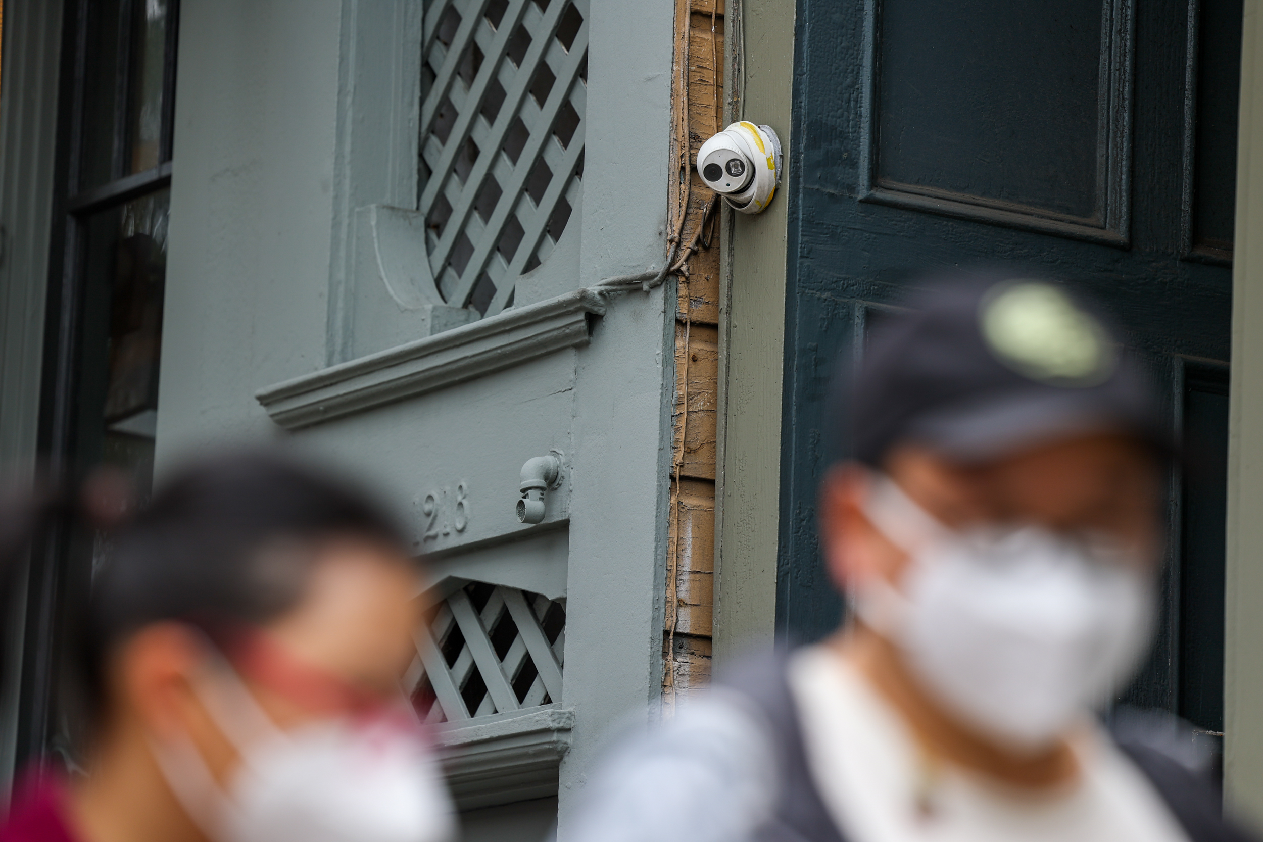暴力袭击视频疯传 华人社区支持加装监控摄像