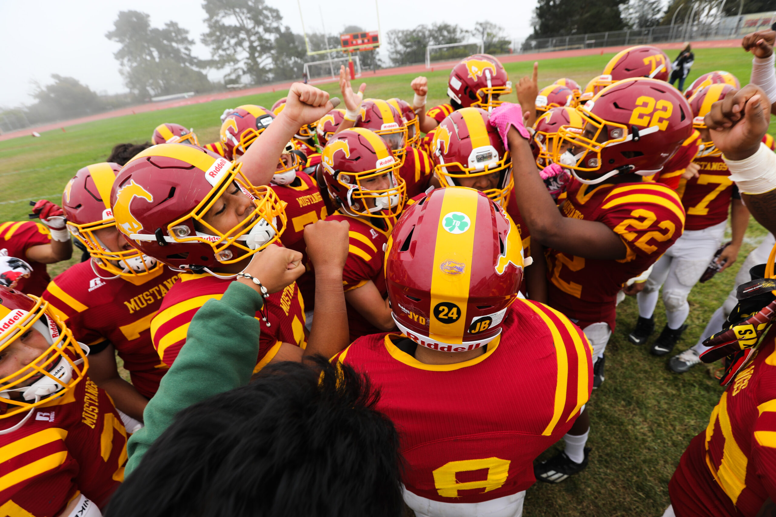 Cards secure their first win over the Lincoln Mustangs – The Lowell