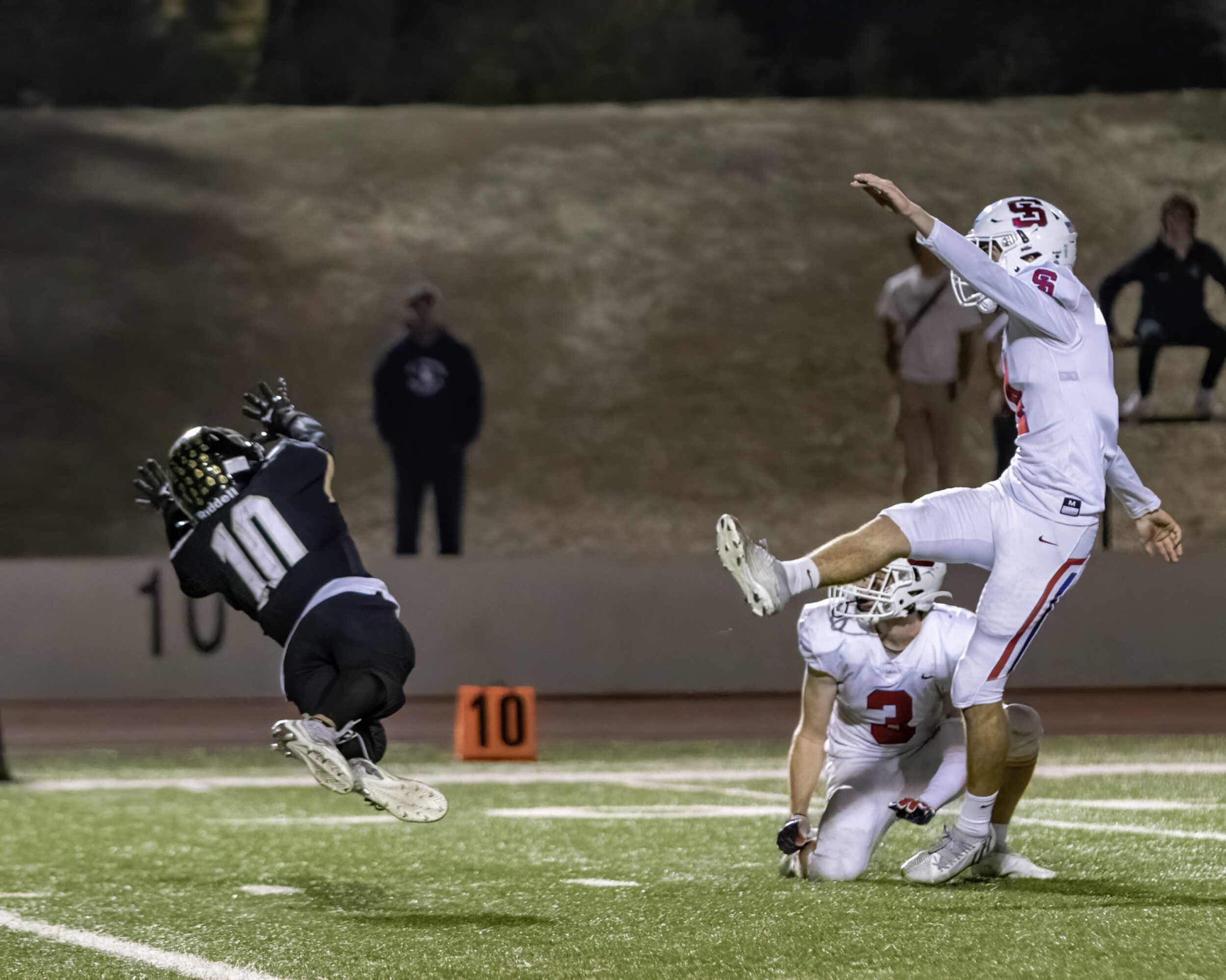 NCS football: Christian Aguilar, Clayton Valley Charter beat Liberty