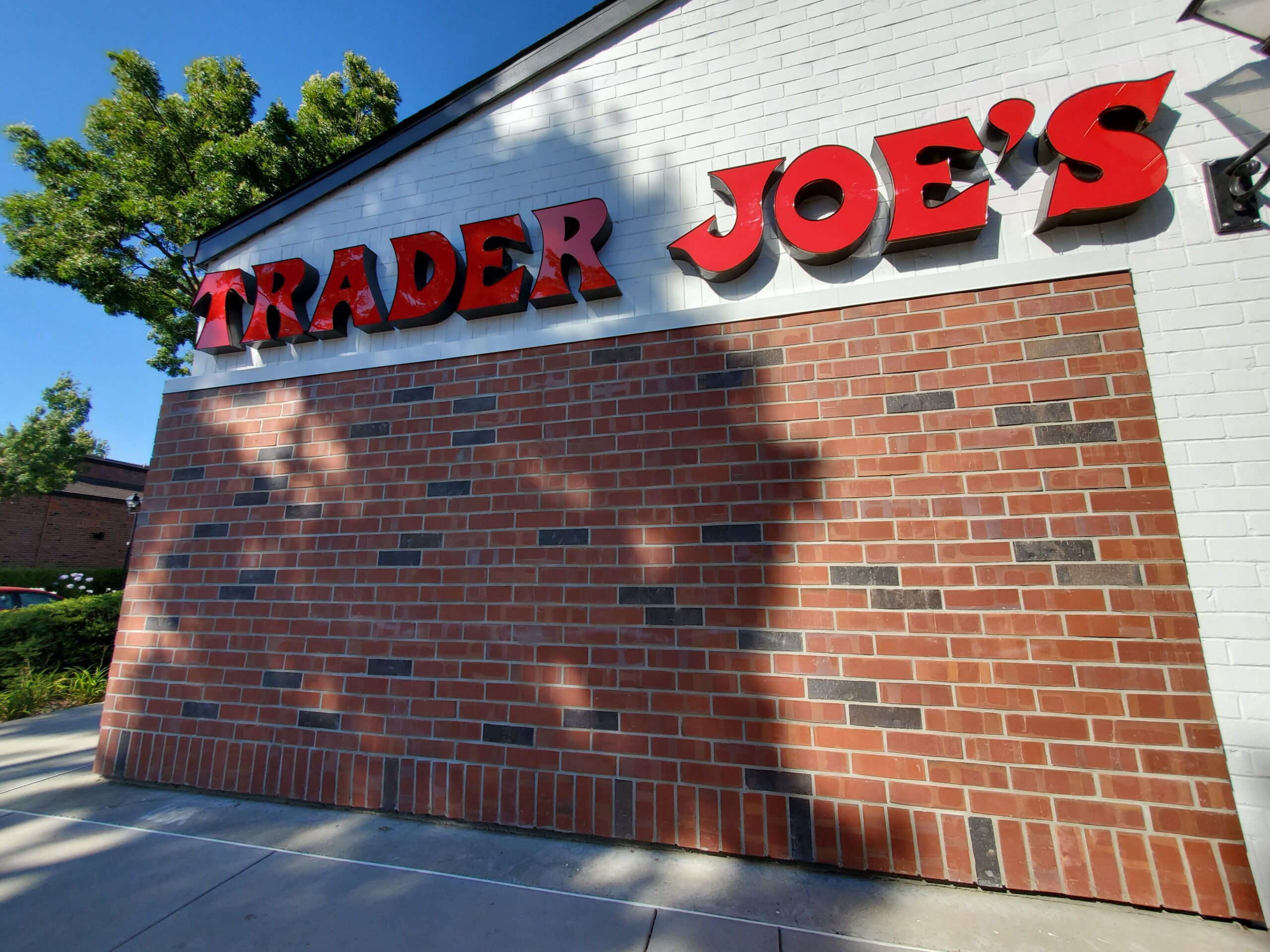 This Bay Area Trader Joe’s Could Be the First in California to Unionize