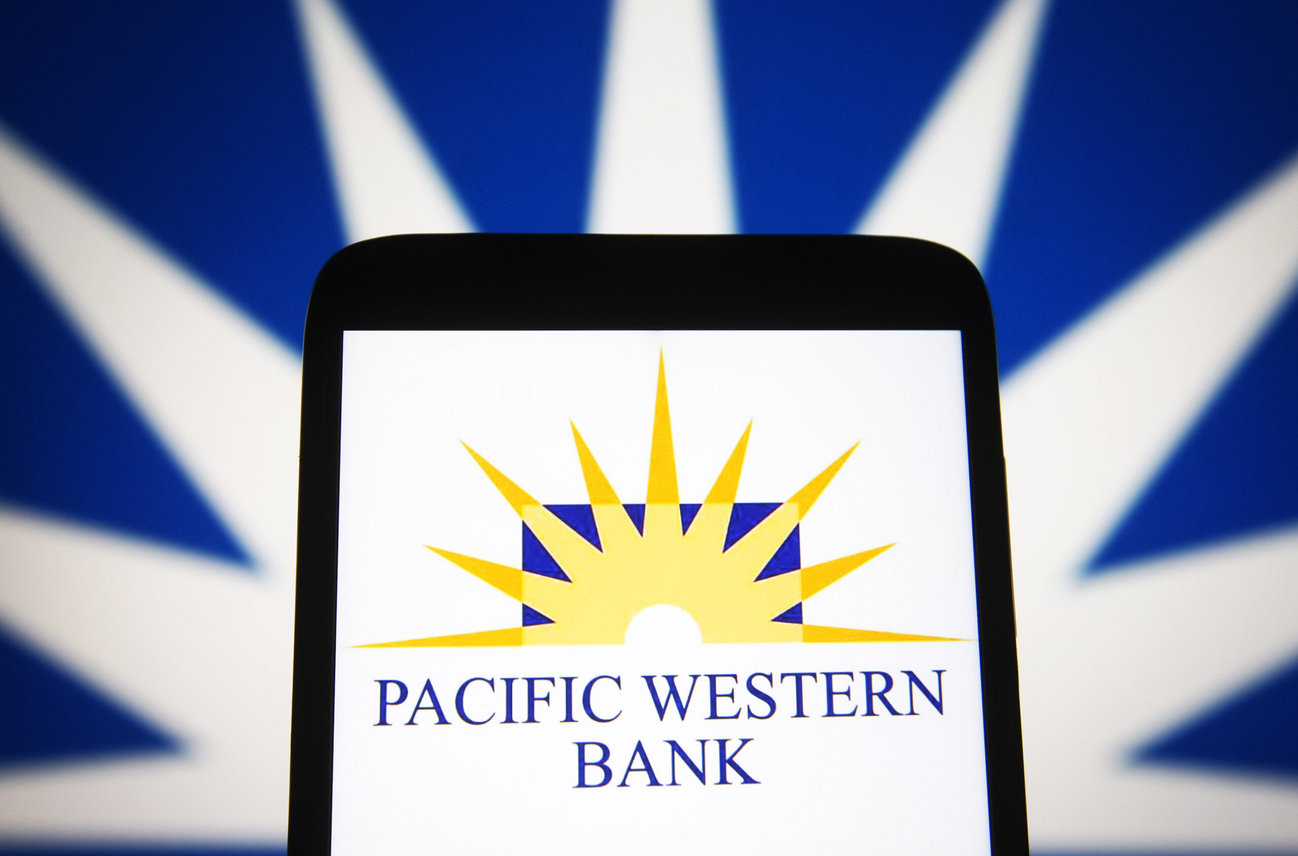 PacWest Bank, Western Alliance Shares Plunge As Banking Turmoil Continues