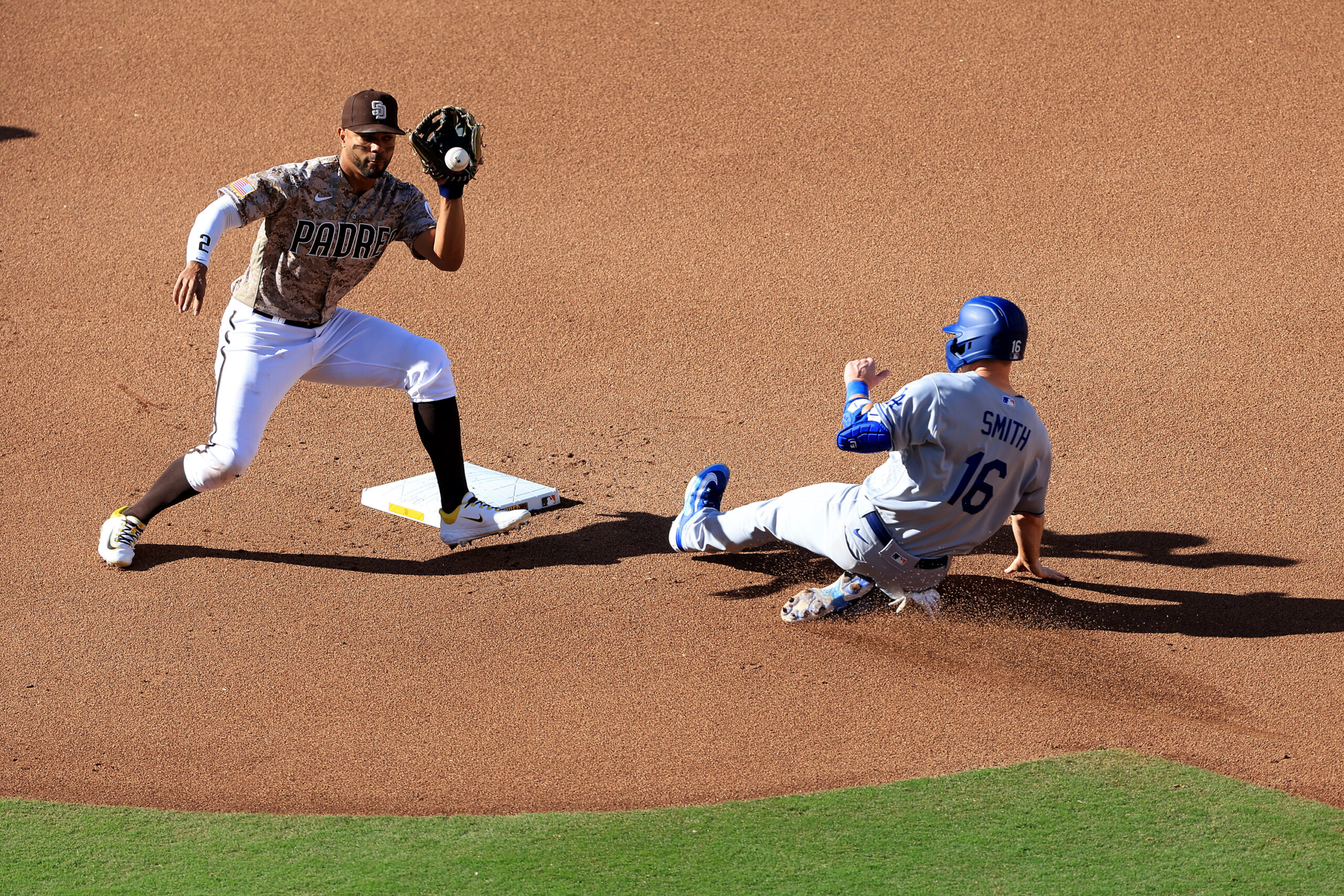 Has Dodgers-Giants Rivalry Been Upstaged by Dodgers-Padres?