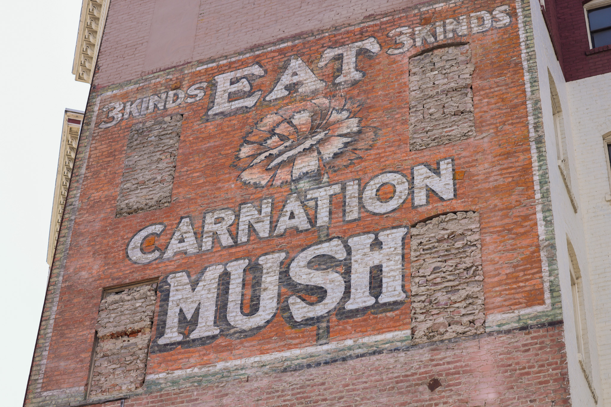 Hiding in Plain Sight, Ghost Signs Offer Glimpse Into San Francisco’s Past