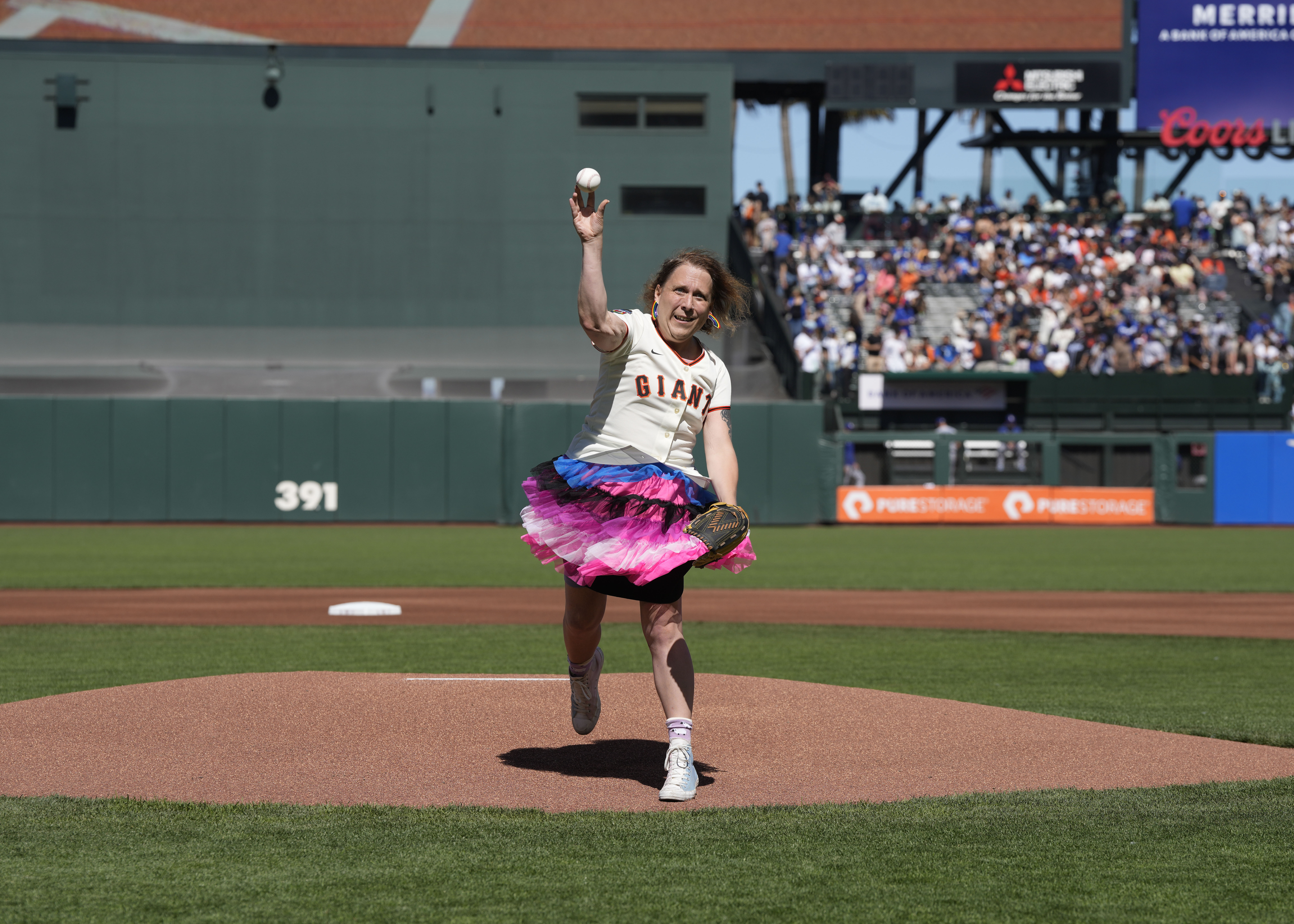 San Francisco Giants Pride night had everything, including a drag queen -  Outsports