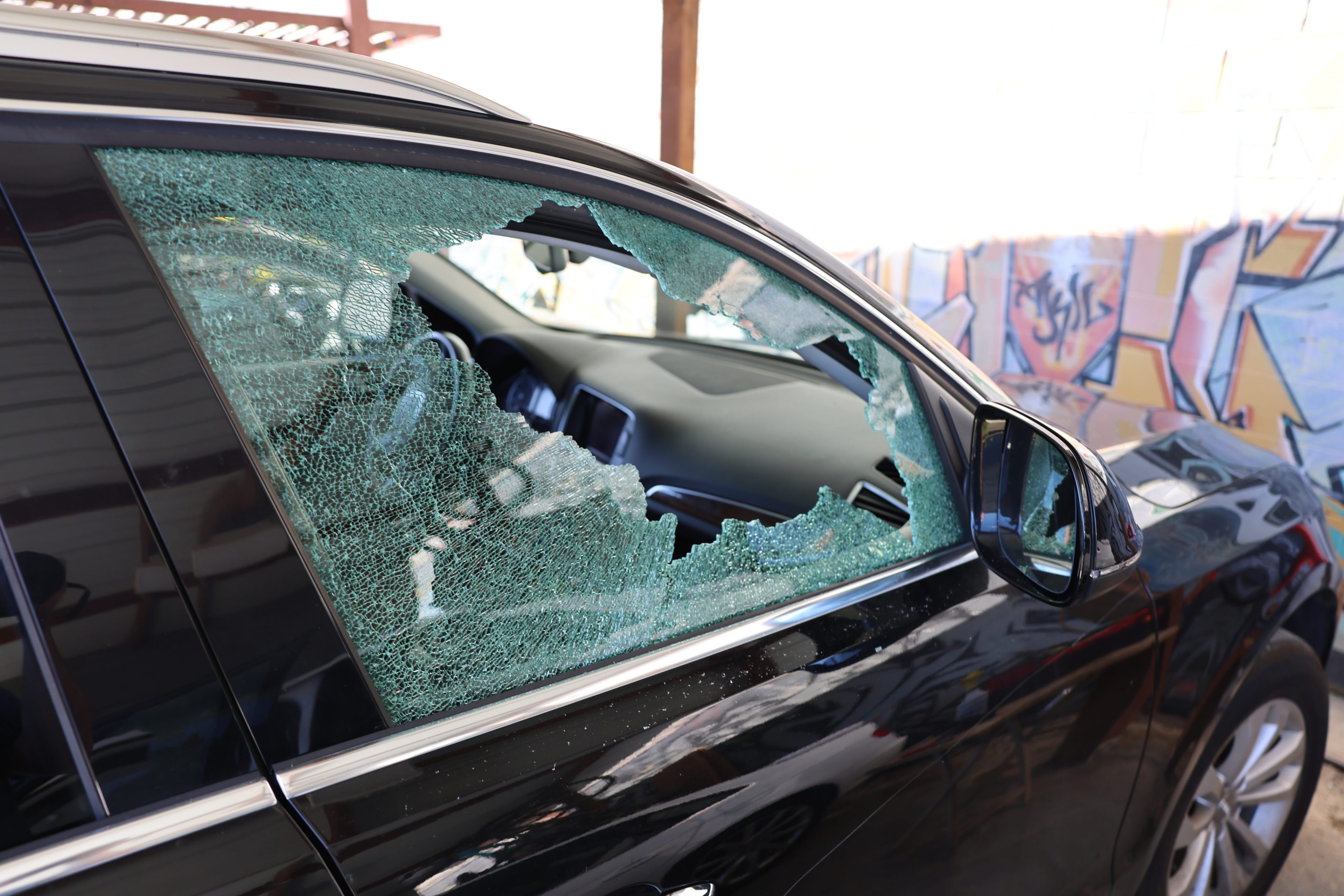 passenger side car window shattered