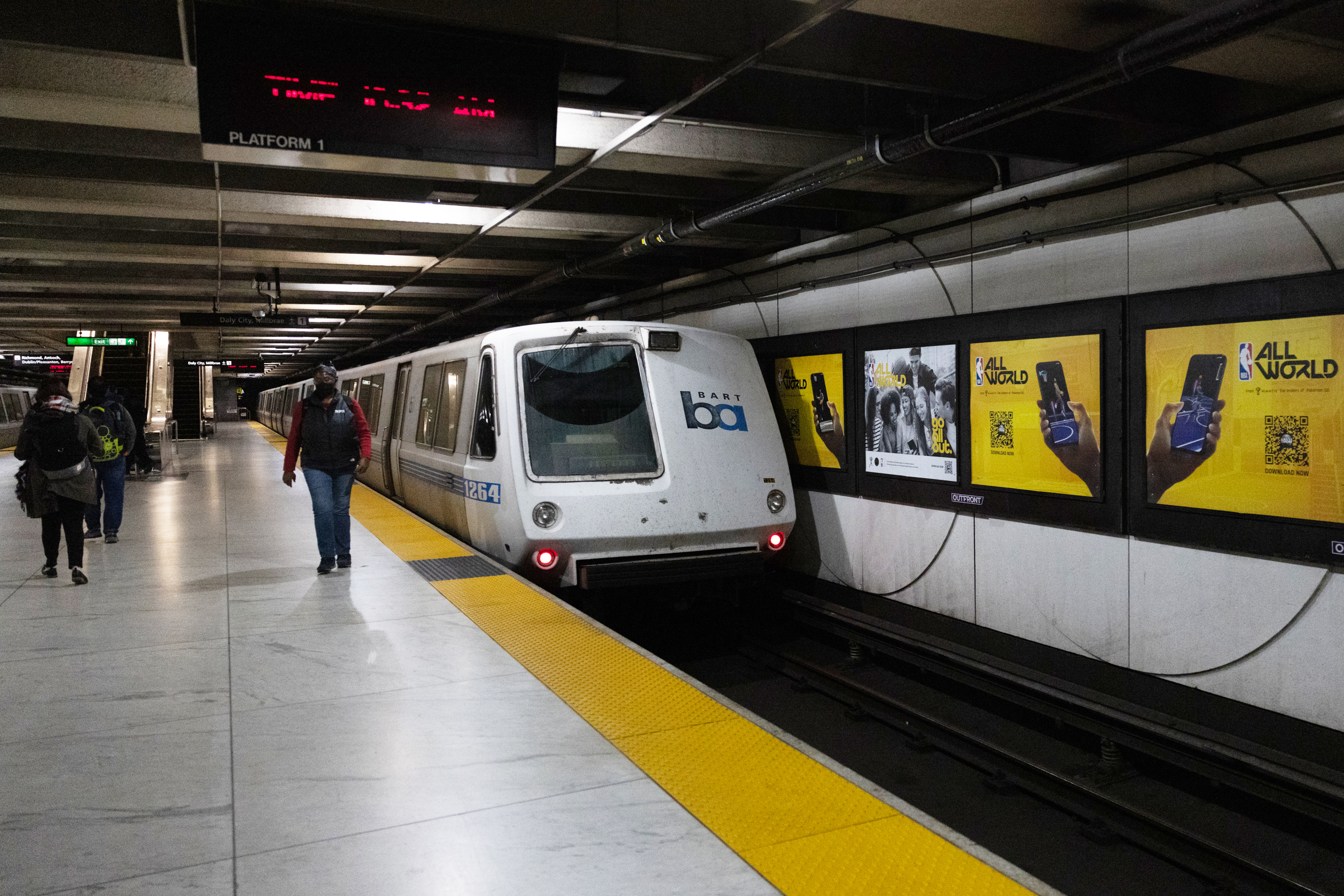 Man Dies of Apparent Drug Overdose on BART Train in Downtown San Francisco