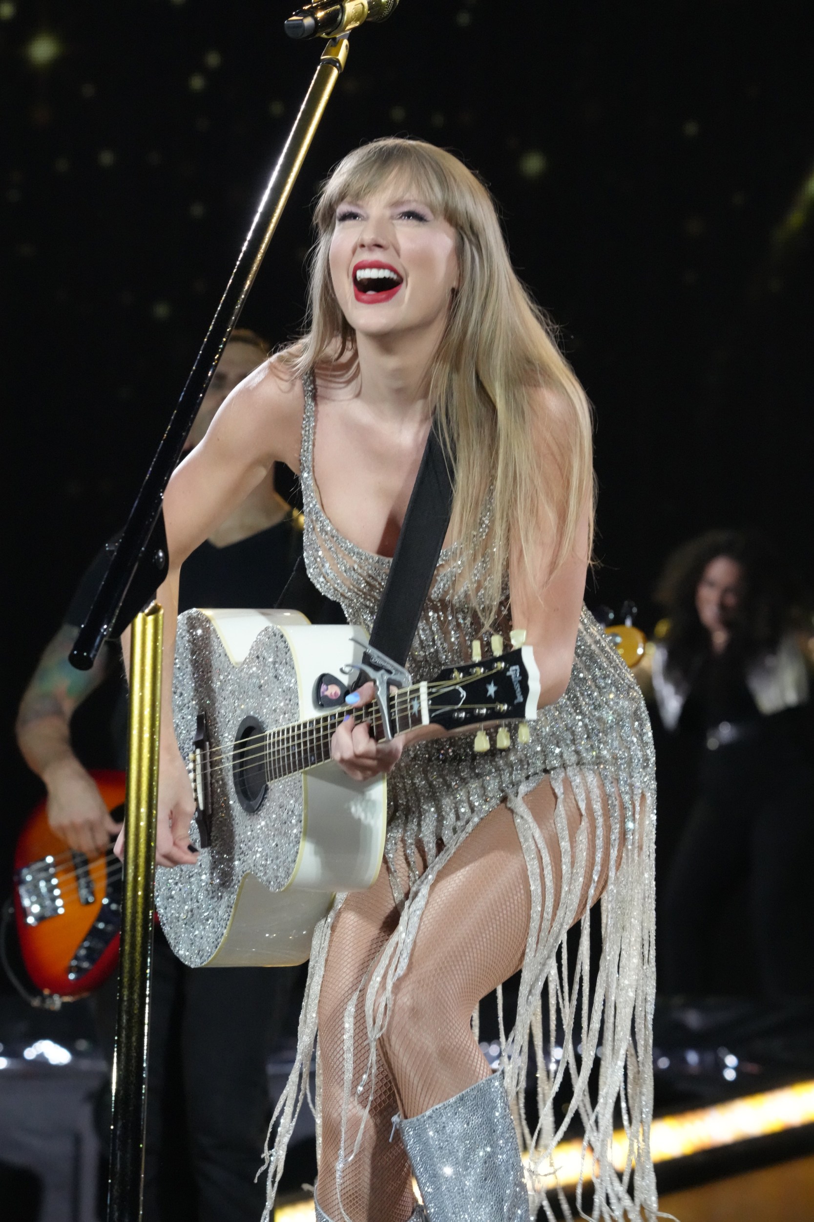 Santa Clara Braces For Taylor Swift Crowds