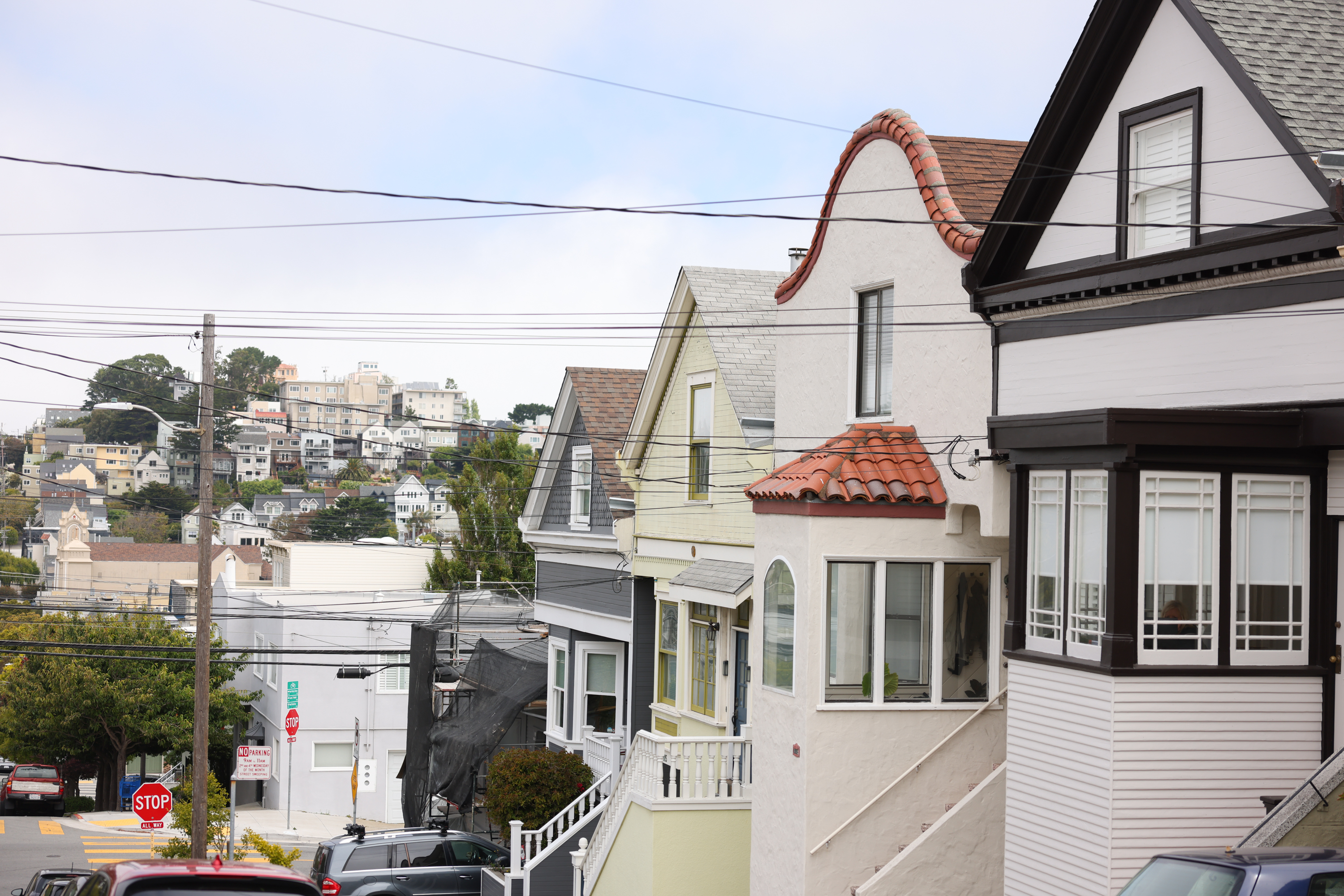 Row of single-family homes in San Francisco.