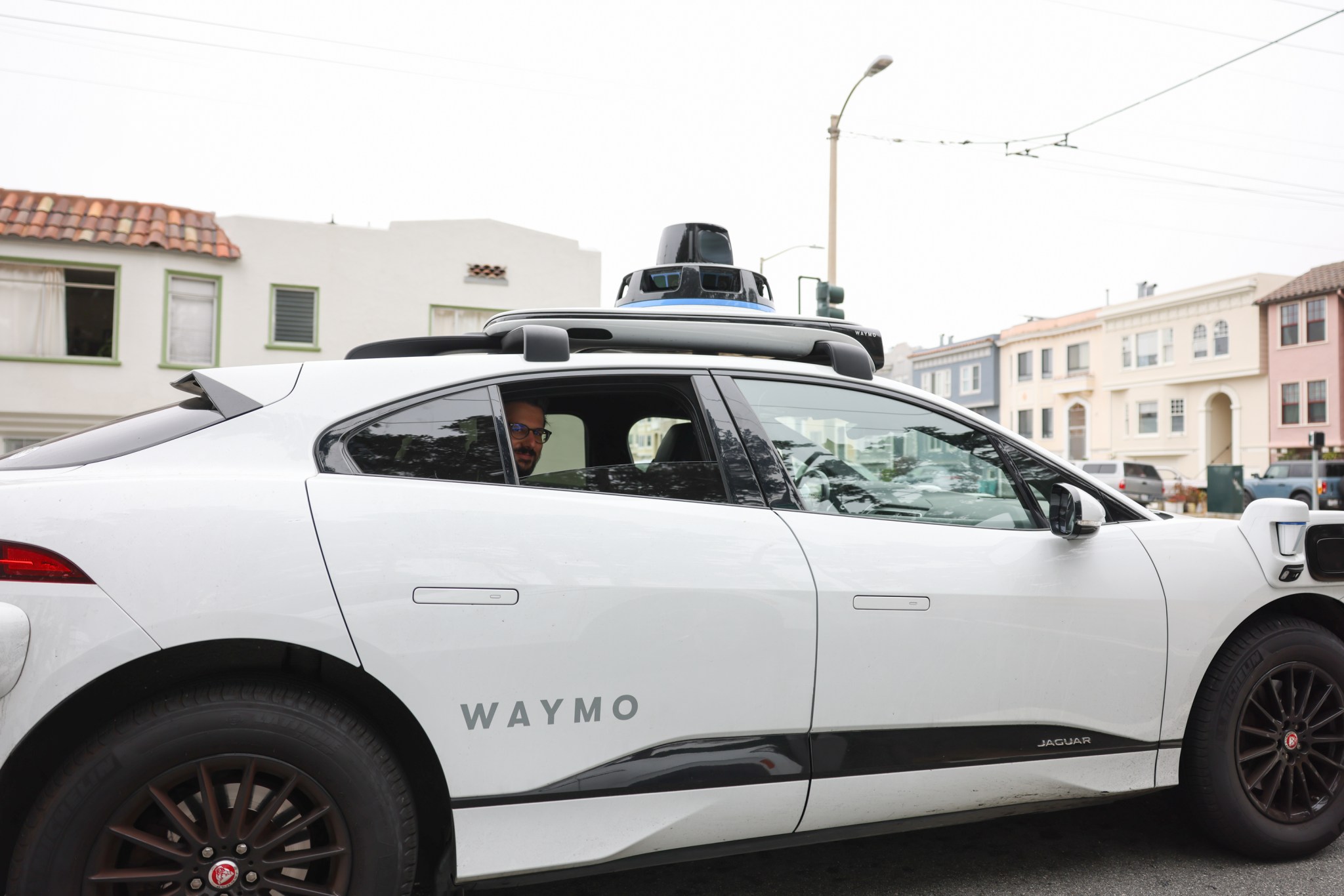 Robotaxis in San Francisco: How To Make the Most of Your Ride