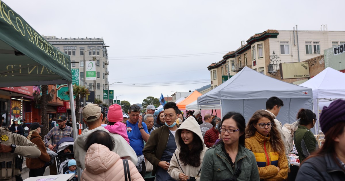 San Francisco s Sunset Night Market Draws Huge Crowd san-francisco-s-sunset-night-market-draws-huge-crowd