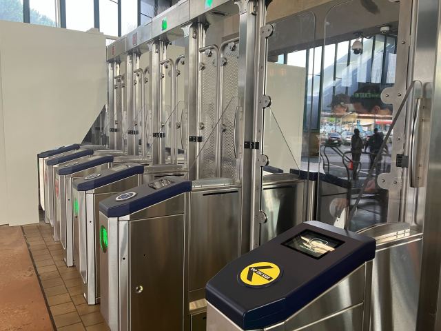 BART Security Gates: Riders React at West Oakland Station