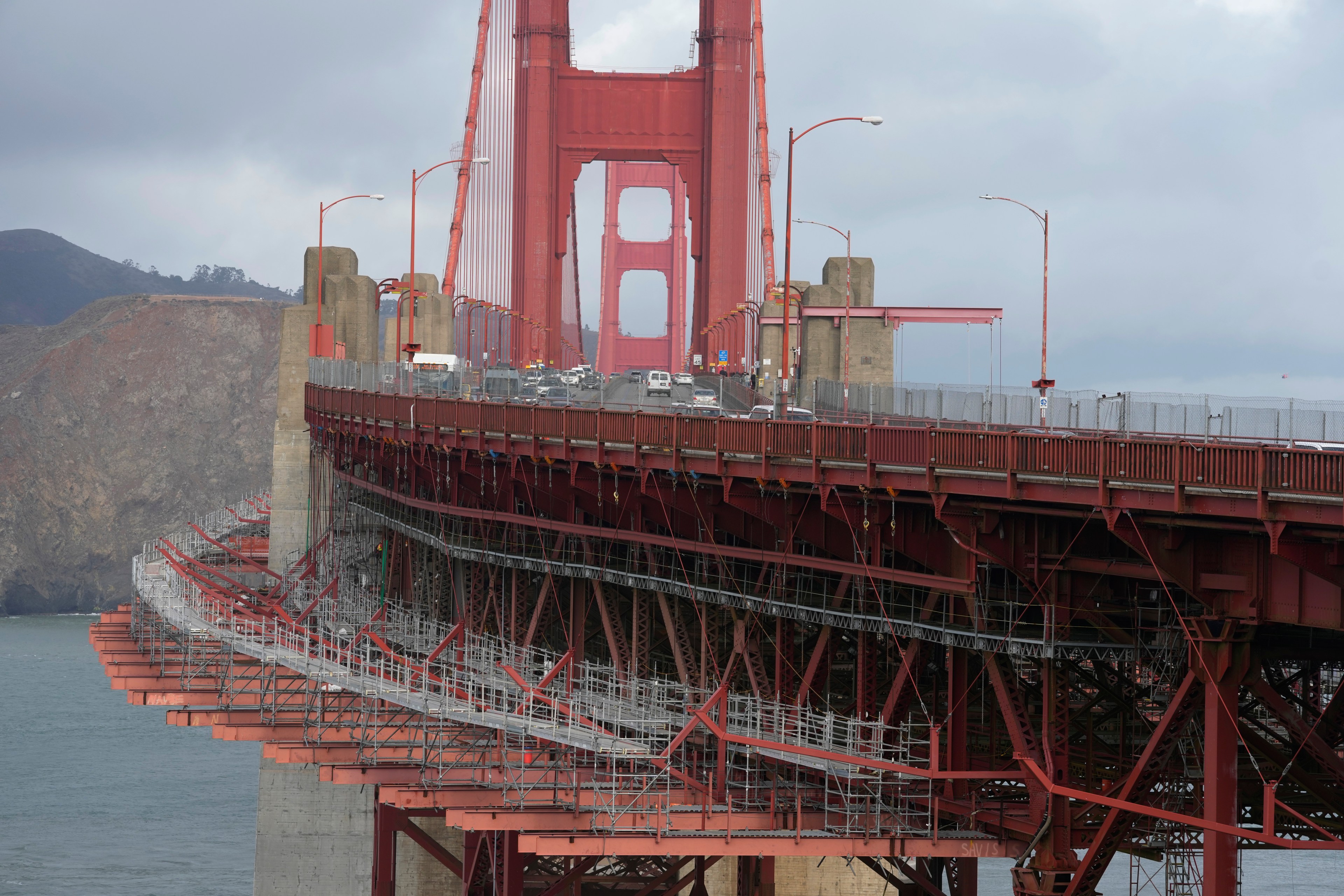 A net apparatus is installed below big red bridge
