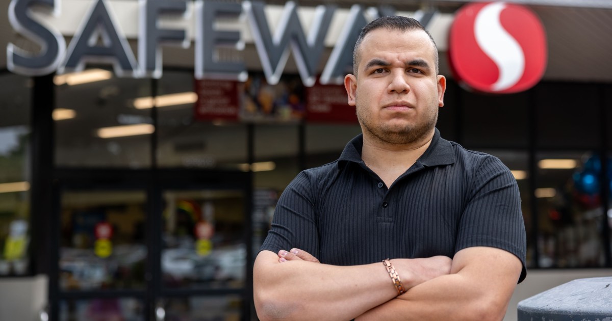 Former Safeway guard says he was fired for giving cops free food