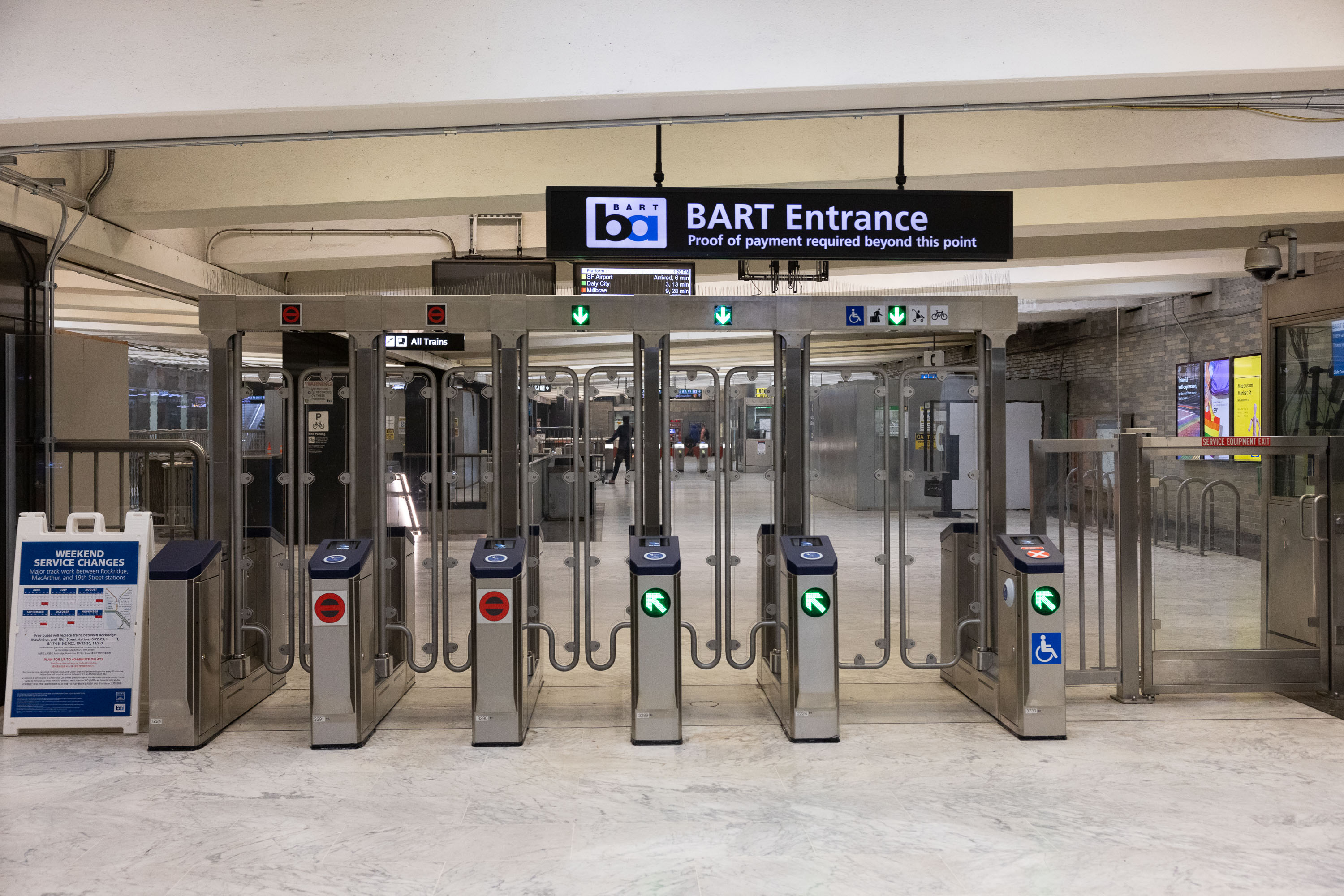 New fare evasion gates at the Civic Center BART station