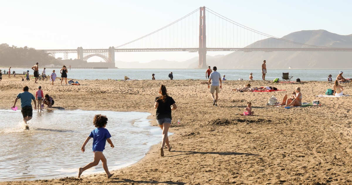 Crowds flock to Crissy Field